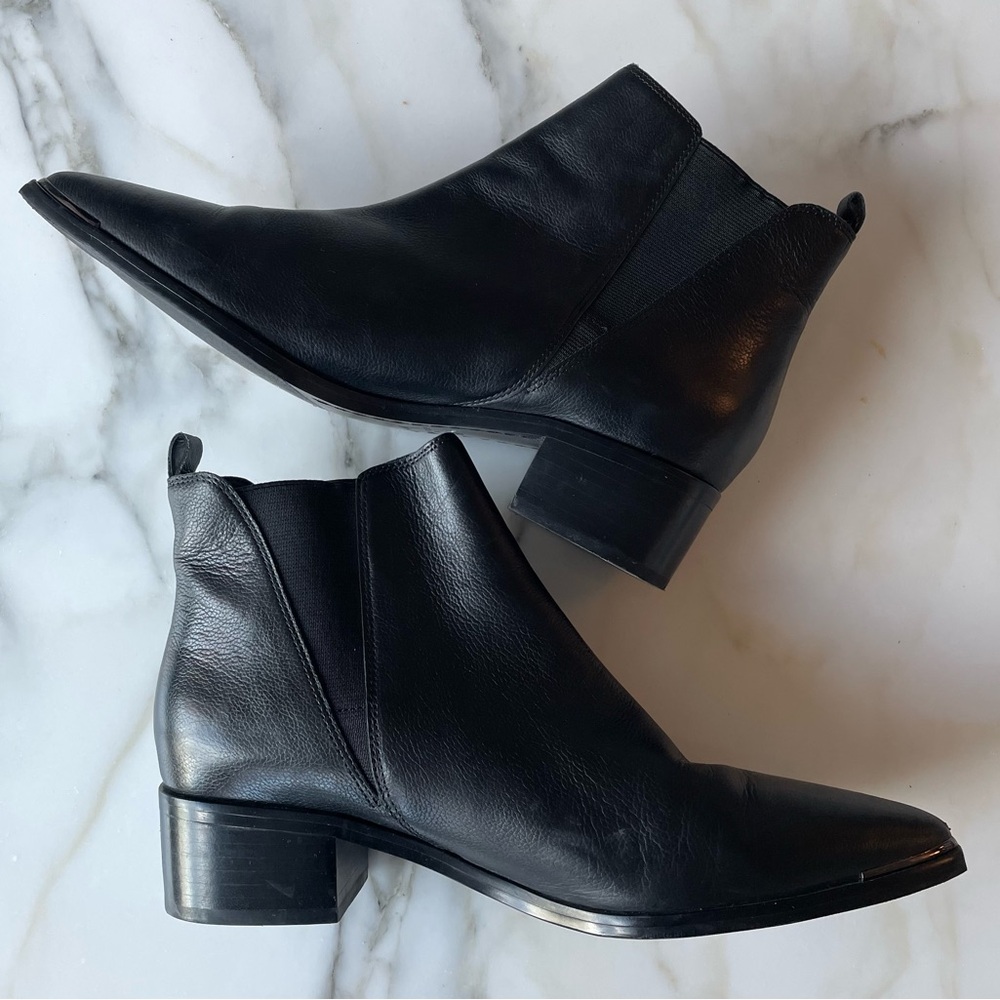 Marc Fisher Yale Pointy Toe Chelsea Booties, Black Leather, Size 7.5 - Picture 11 of 12